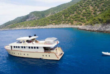 monachus yachting marmaris