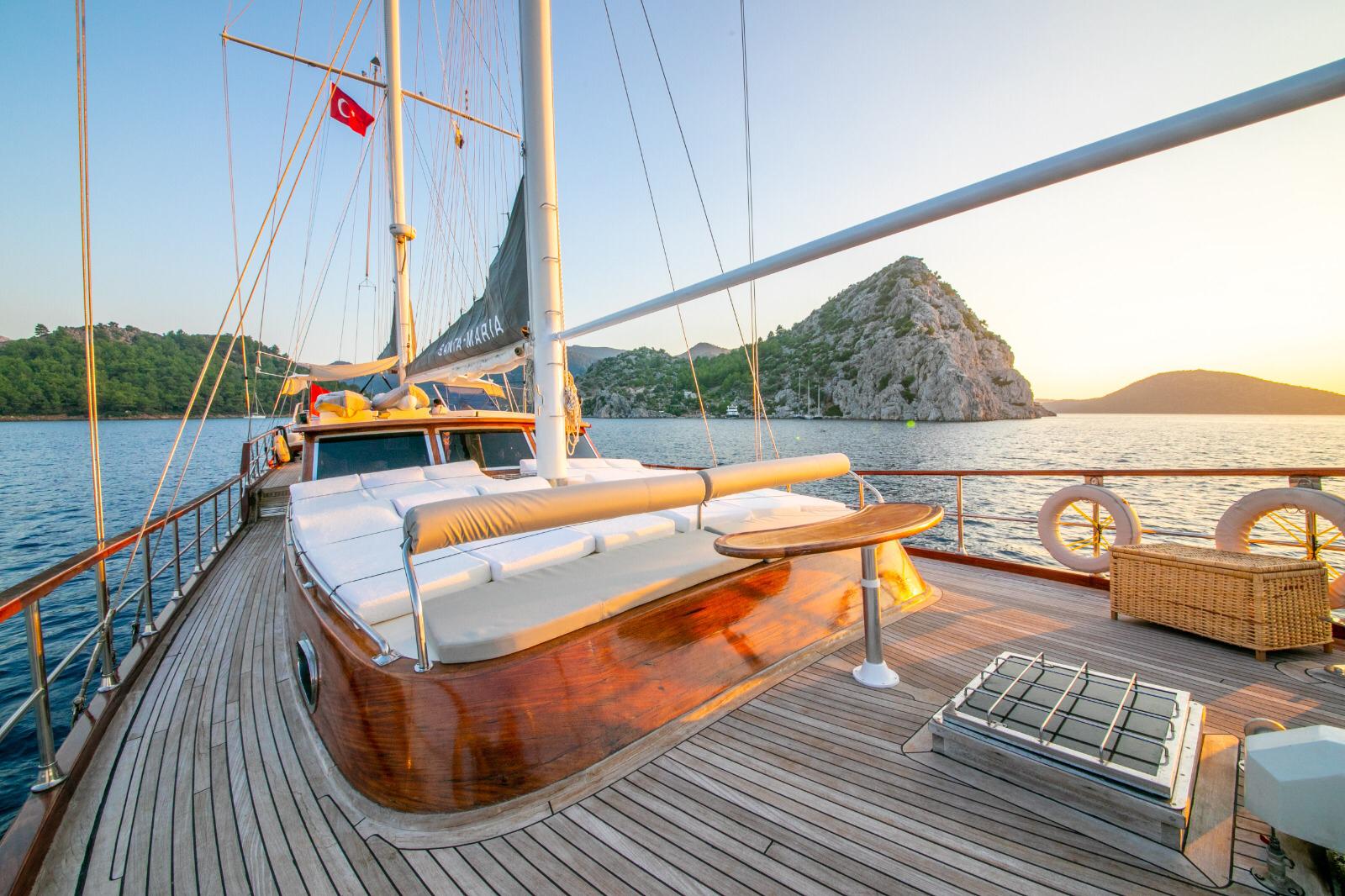 monachus yachting marmaris